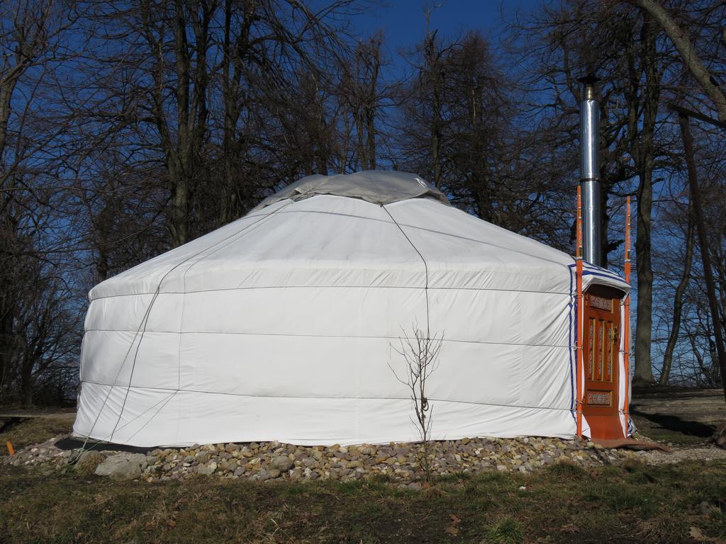 Dobogoko Jurtaszallas Exterior photo